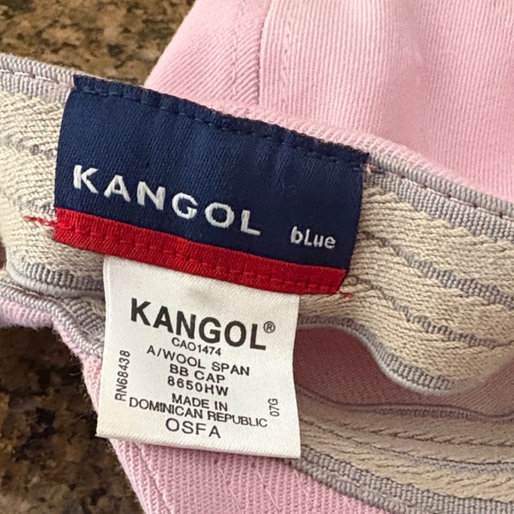 Kangol Light Pink wool FlexFit Baseball Cap with Logo - Picture 3 of 3